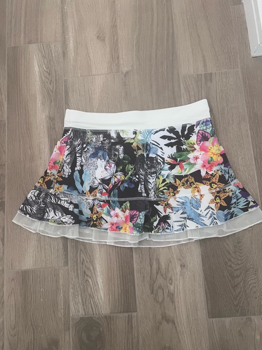 Sofibella 13" Floral Print Sheer Ruffle Tennis Skirt Size Small UV Colors Tennis
